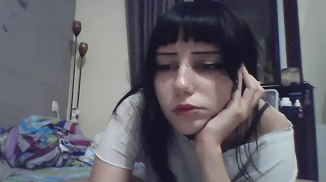 ChargedReign live cam on StripChat