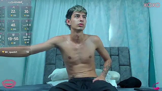LyanLazarBBC live cam on StripChat