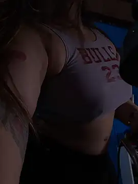 ysaa200 live cam on StripChat