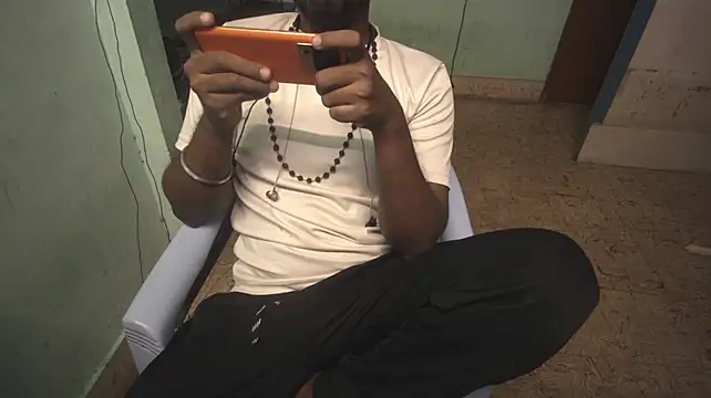 Tamil_KDD live cam on StripChat
