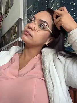 Sara-77 webcam