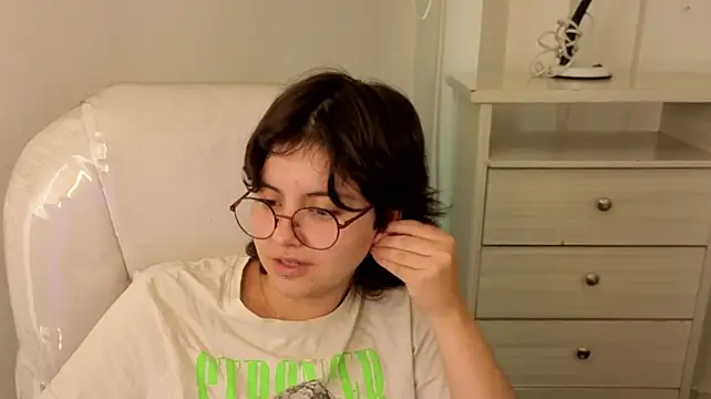 Nathaly_ds live cam on StripChat