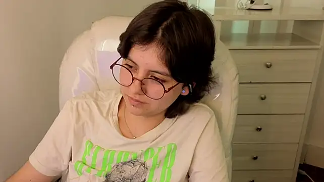 Nathaly_ds live cam on StripChat
