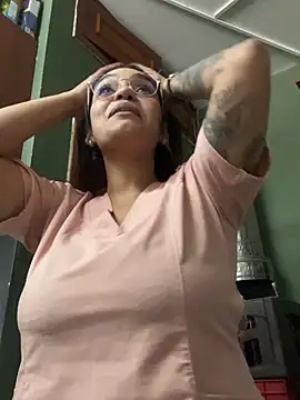 Sara-77 webcam