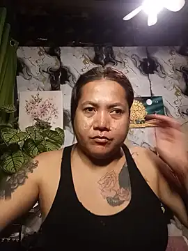 TabooSHOWgirl18 webcam