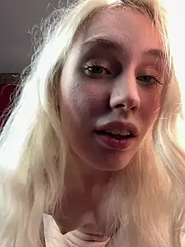 LovelyMiu webcam