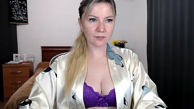 ParadiseAlina live cam on StripChat