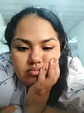 MiaBloom0 webcam