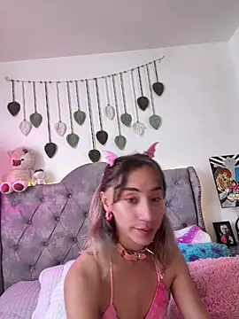 Littlebunny21 webcam