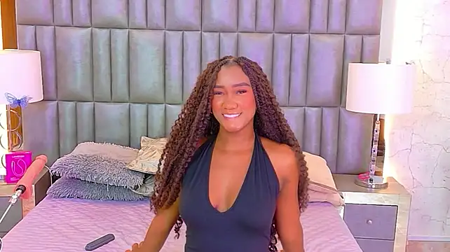 TylaWest webcam