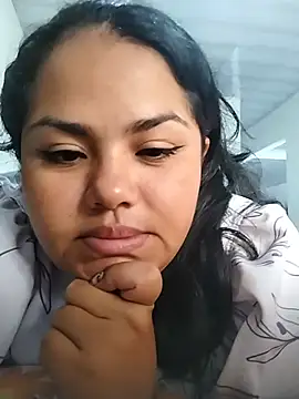MiaBloom0 webcam