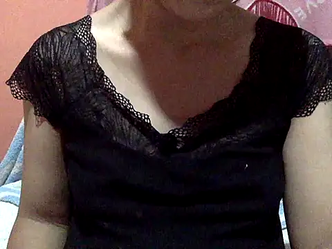 spankmybootyxxx live cam on StripChat