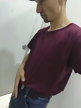 Nachosexy's Colombian male cam and chat room
