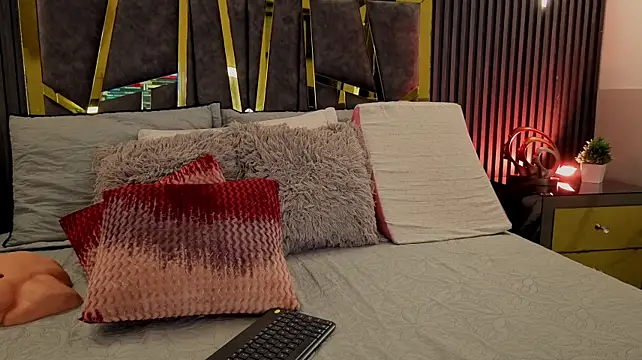 ScarletTorres webcam
