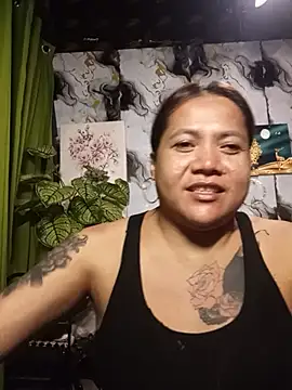 TabooSHOWgirl18 webcam