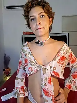 zoe_siren webcam