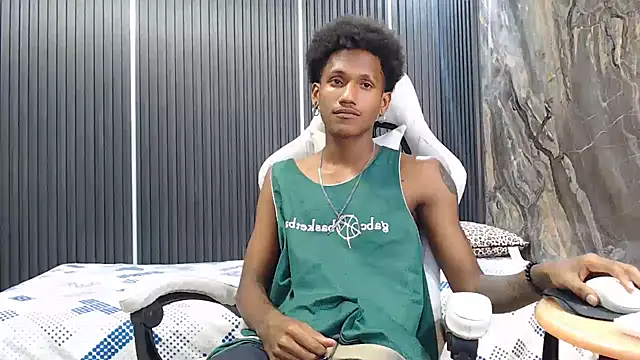 ManSant live cam on StripChat