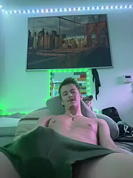 Toyjungee live sex cam