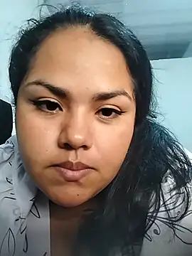 MiaBloom0 webcam