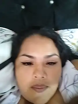 MiaBloom0 webcam