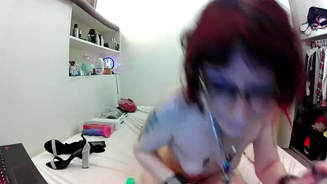 Empress_Lilith live cam on StripChat