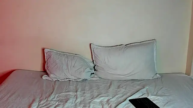 Alice_fox__- live cam on StripChat
