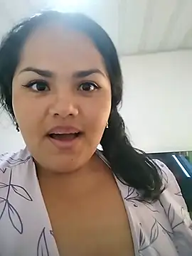 miabloom0 (F young) - Playing with my dildo