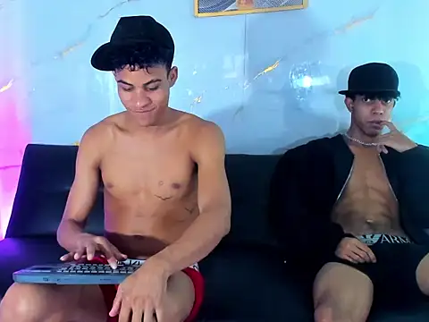 Xxx_hot23cm webcam