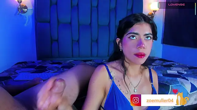 Zoe_Axel1 live cam on StripChat