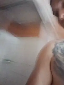 Mikedotow live cam on StripChat