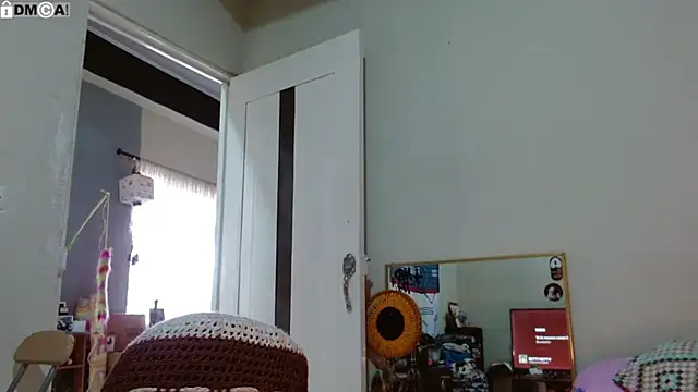 AlinaWoolf_ live cam on StripChat