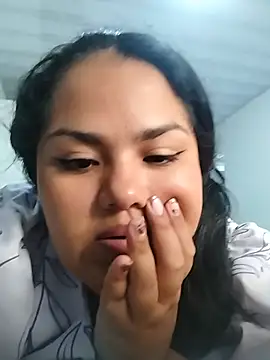 MiaBloom0 webcam