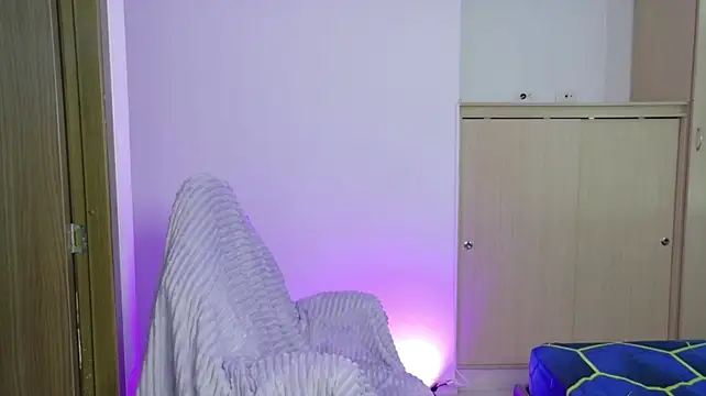 manuela99x live cam on StripChat