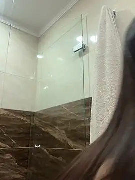 Mau_White webcam