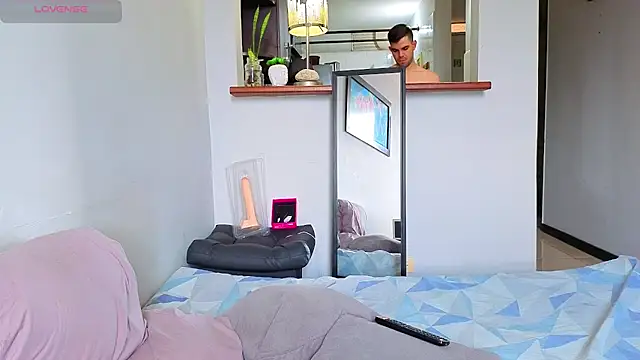 Matiashorney live cam on StripChat