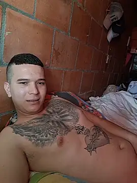 Mikedotow live cam on StripChat