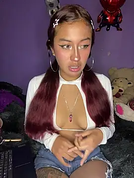Leyla_collinss_ live cam