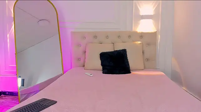 lola_red95 webcam