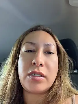 IAmScarlettLove live cam on StripChat