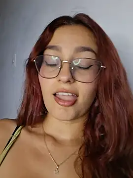 Ary-18 live cam on StripChat