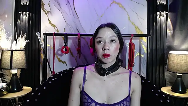 Doll4anall live cam on StripChat