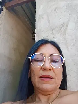 maturexxxnaughty live cam on StripChat