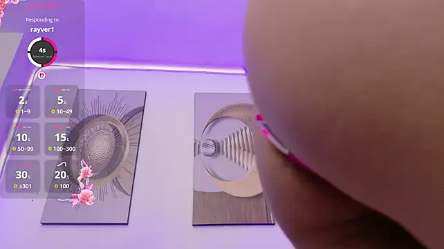 Lily-coopers live cam on StripChat