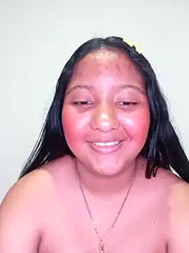 Luna_Dorada live cam on StripChat