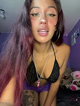 Leyla_collinss_ webcam