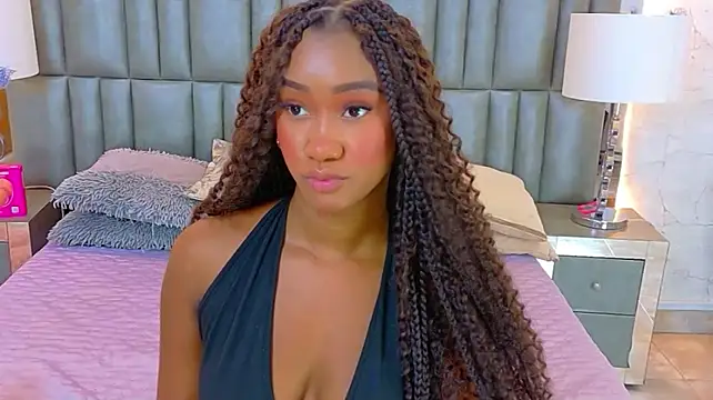 TylaWest webcam
