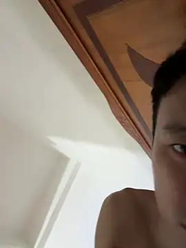 mr_iphone11 (M young) - 攒钱换手机，屏爆了