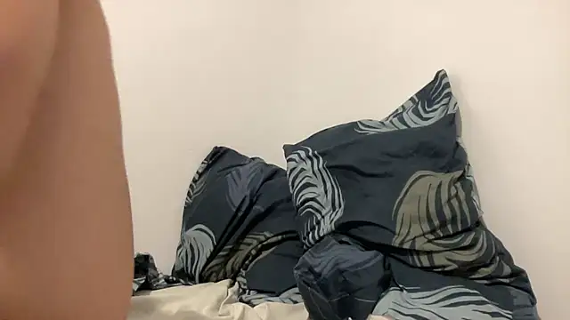 WildLogan live cam on StripChat