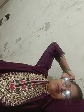 Pooja_shre live cam on StripChat