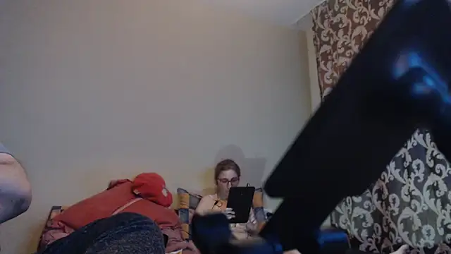 MoonedByEva2025 webcam